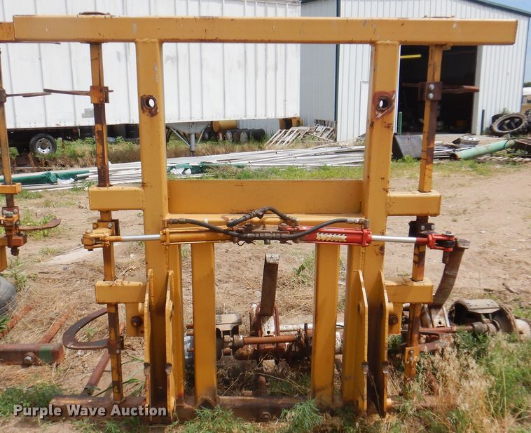 image for item DK8085 80"W bale grapple