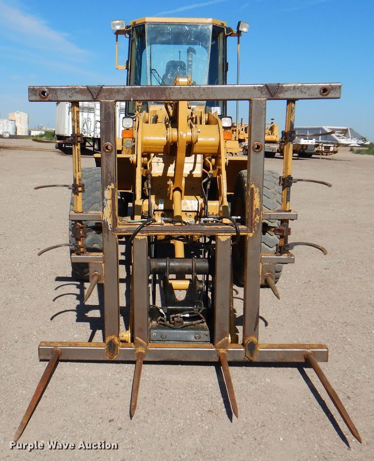 image for item DK8088 1998 Caterpillar 924F  wheel loader