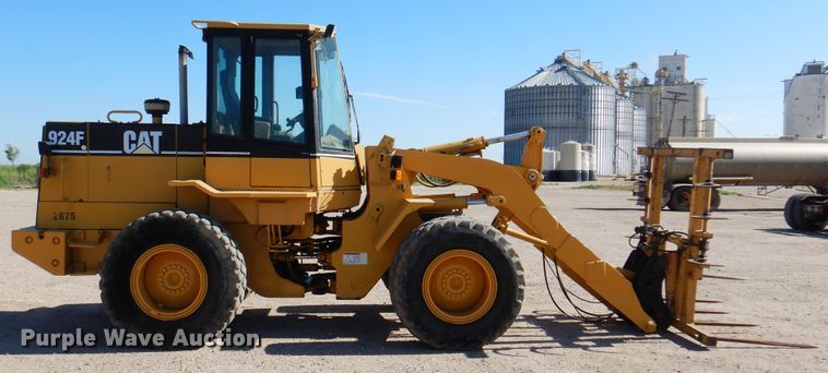 image for item DK8088 1998 Caterpillar 924F  wheel loader