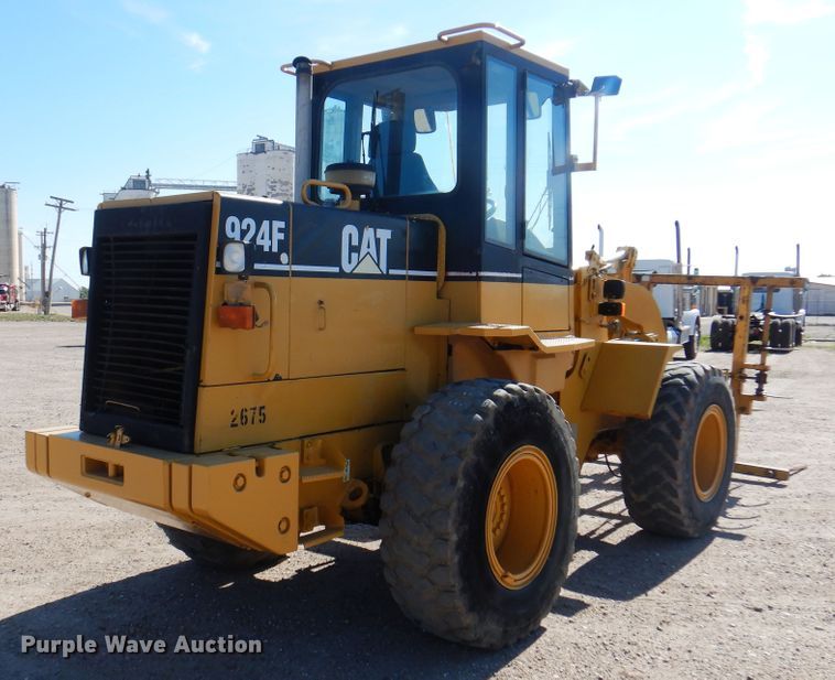 image for item DK8088 1998 Caterpillar 924F  wheel loader