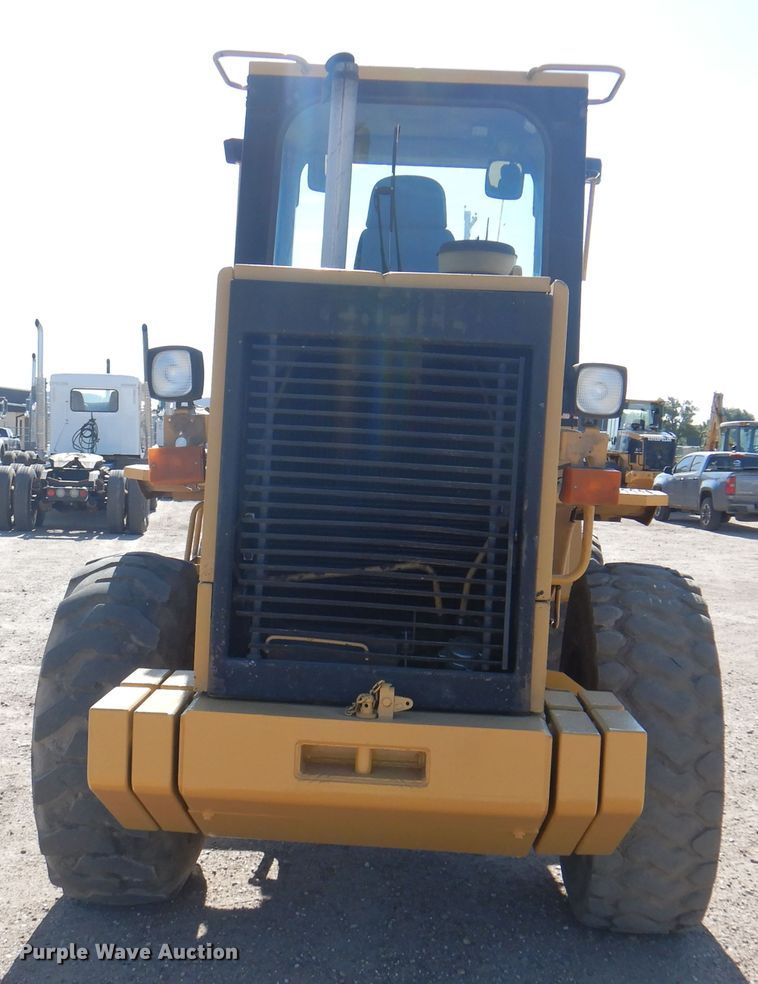 image for item DK8088 1998 Caterpillar 924F  wheel loader