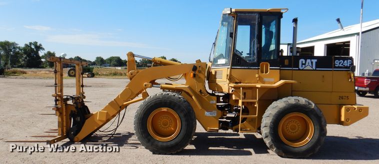 image for item DK8088 1998 Caterpillar 924F  wheel loader