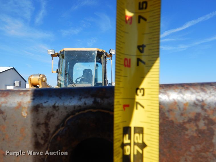 image for item DK8088 1998 Caterpillar 924F  wheel loader