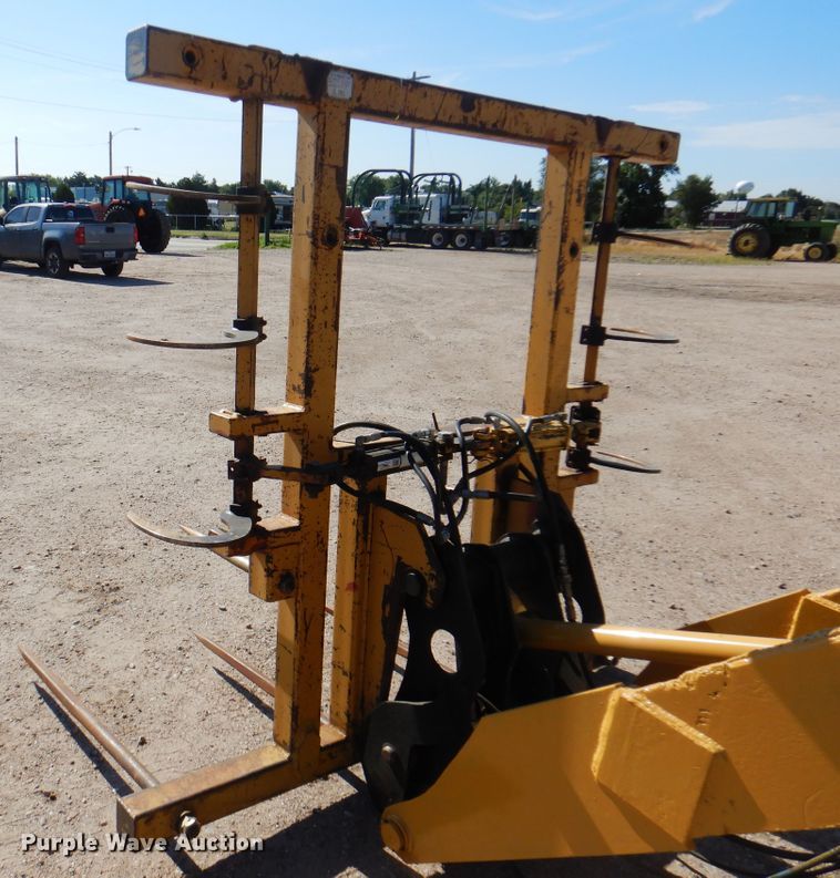 image for item DK8088 1998 Caterpillar 924F  wheel loader