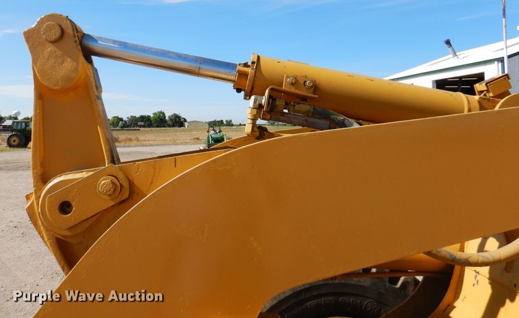 image for item DK8088 1998 Caterpillar 924F  wheel loader