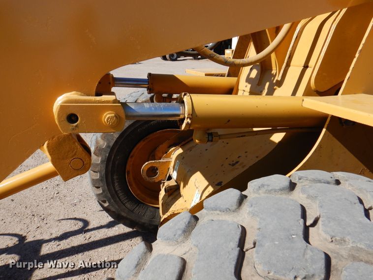 image for item DK8088 1998 Caterpillar 924F  wheel loader