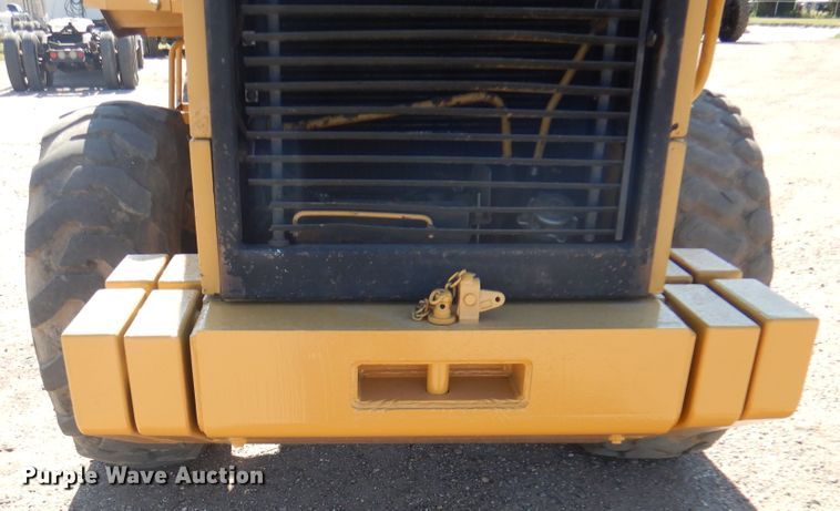 image for item DK8088 1998 Caterpillar 924F  wheel loader