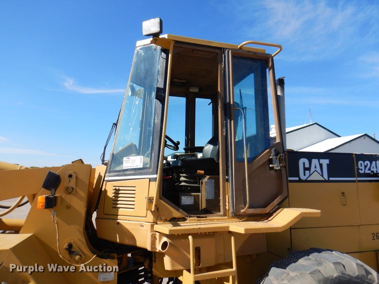 image for item DK8088 1998 Caterpillar 924F  wheel loader