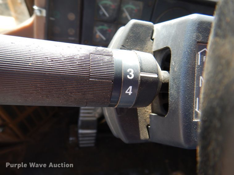 image for item DK8088 1998 Caterpillar 924F  wheel loader