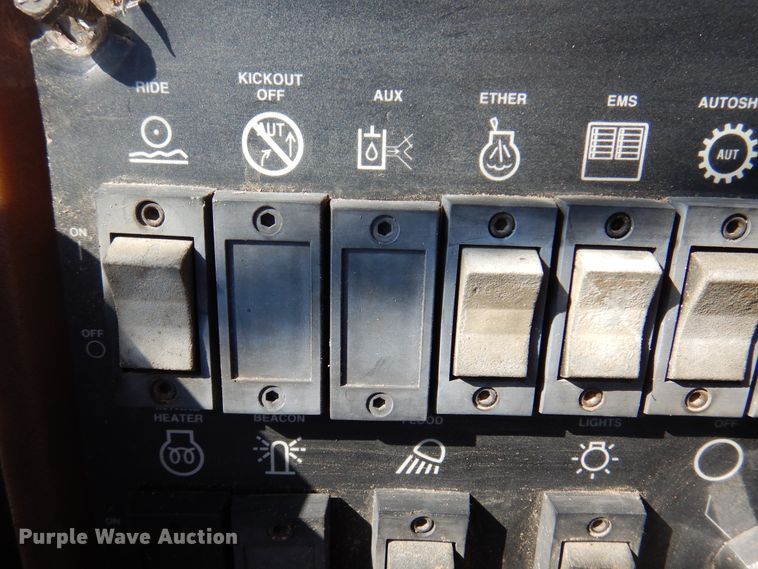 image for item DK8088 1998 Caterpillar 924F  wheel loader