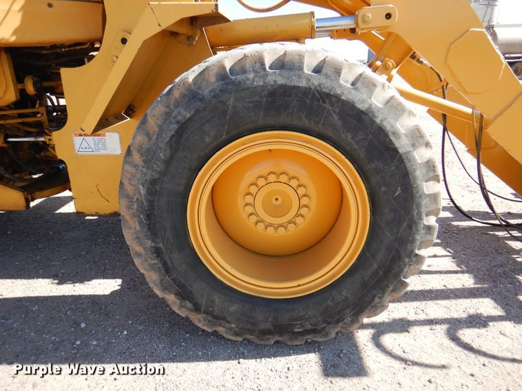 image for item DK8088 1998 Caterpillar 924F  wheel loader