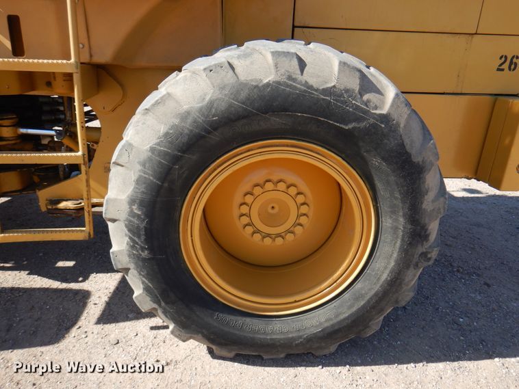 image for item DK8088 1998 Caterpillar 924F  wheel loader