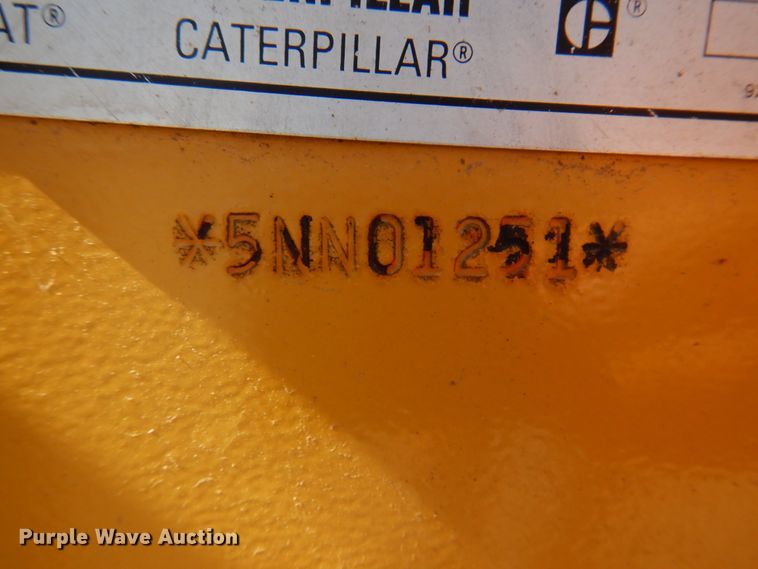 image for item DK8088 1998 Caterpillar 924F  wheel loader