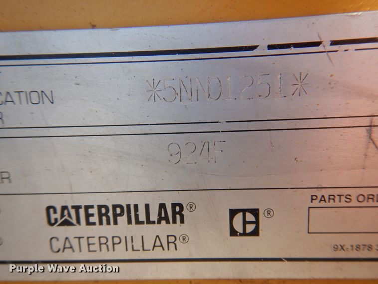 image for item DK8088 1998 Caterpillar 924F  wheel loader