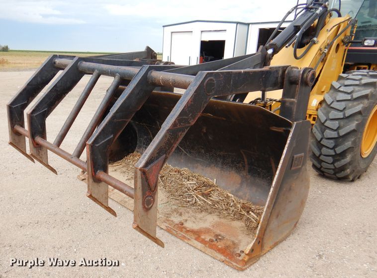 image for item DK8089 2001 Caterpillar 924G  wheel loader