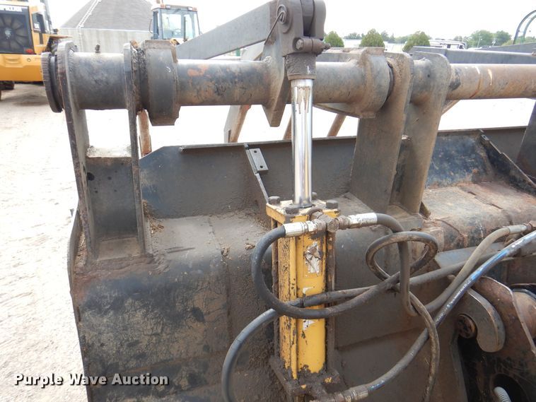 image for item DK8089 2001 Caterpillar 924G  wheel loader