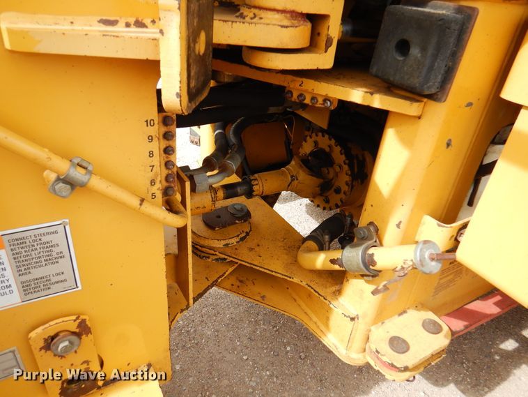 image for item DK8089 2001 Caterpillar 924G  wheel loader