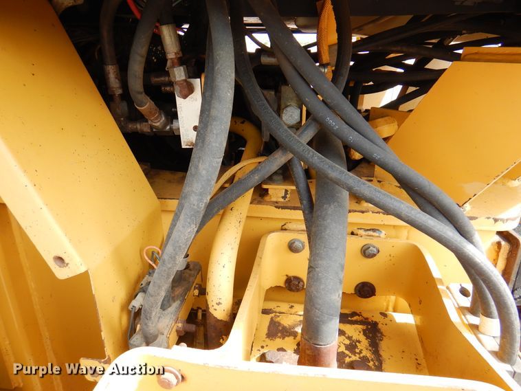 image for item DK8089 2001 Caterpillar 924G  wheel loader