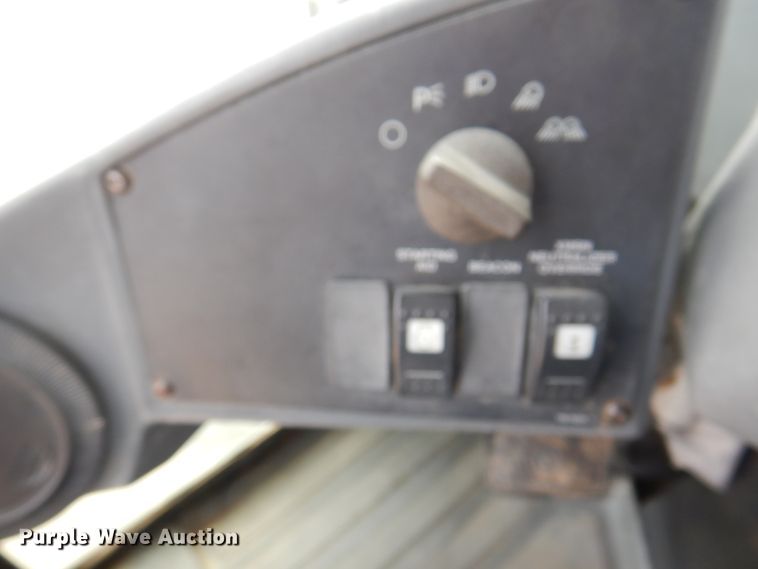 image for item DK8089 2001 Caterpillar 924G  wheel loader