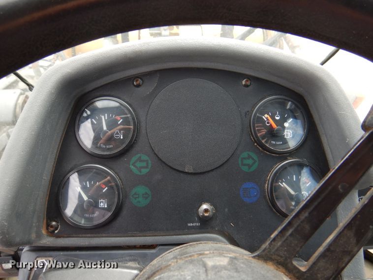 image for item DK8089 2001 Caterpillar 924G  wheel loader