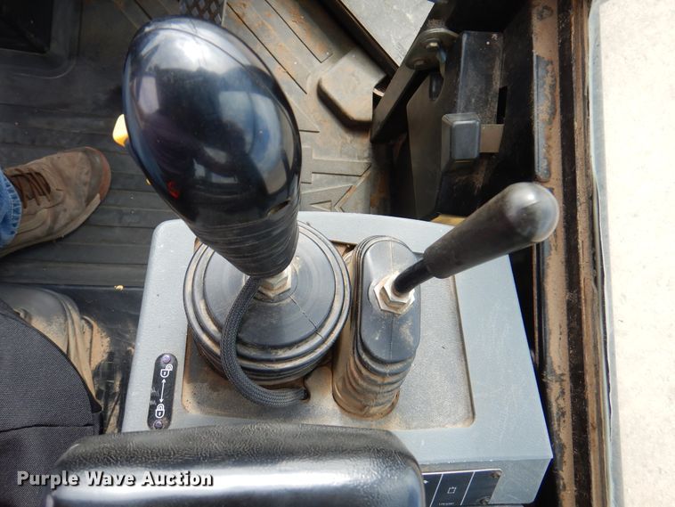 image for item DK8089 2001 Caterpillar 924G  wheel loader