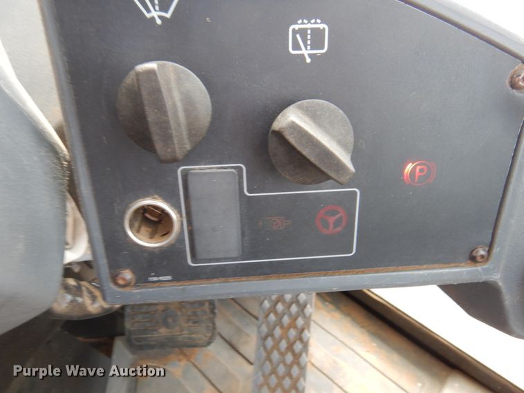 image for item DK8089 2001 Caterpillar 924G  wheel loader