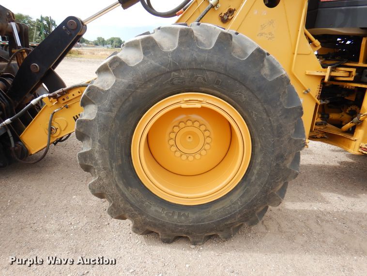 image for item DK8089 2001 Caterpillar 924G  wheel loader