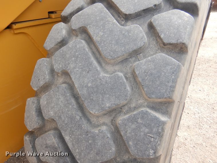 image for item DK8089 2001 Caterpillar 924G  wheel loader