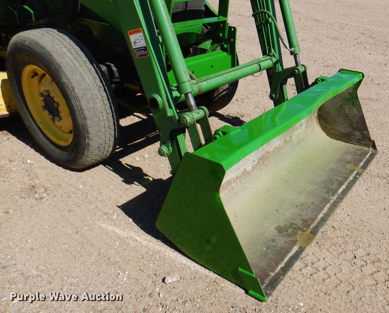 image for item DK8095 1999 John Deere 4300  tractor