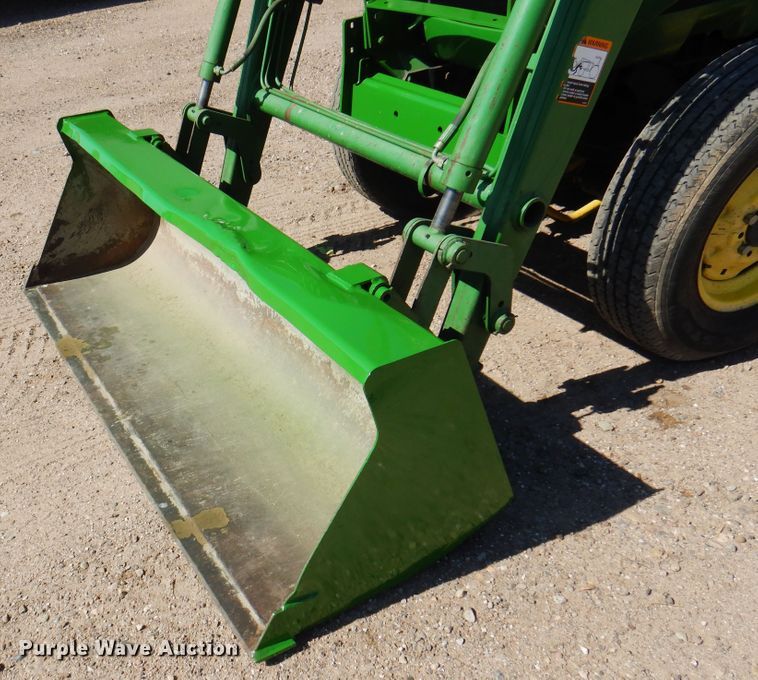 image for item DK8095 1999 John Deere 4300  tractor