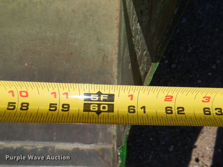 image for item DK8095 1999 John Deere 4300  tractor