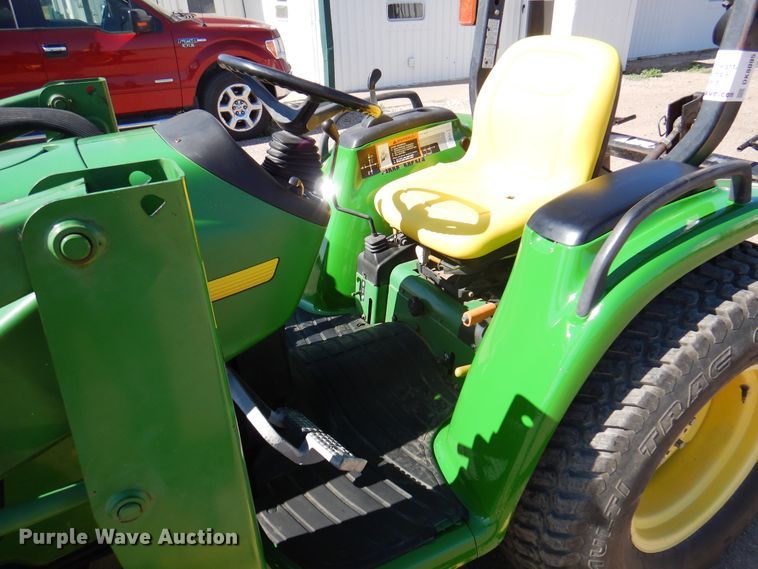 image for item DK8095 1999 John Deere 4300  tractor