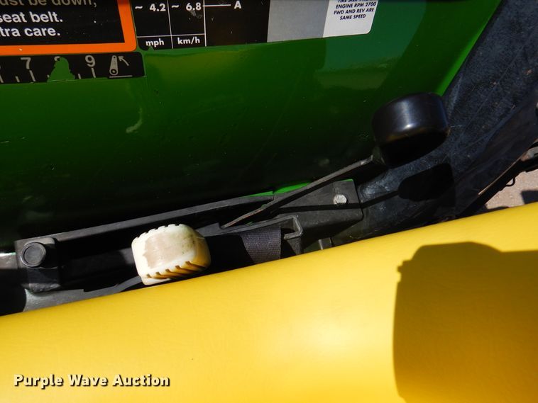 image for item DK8095 1999 John Deere 4300  tractor