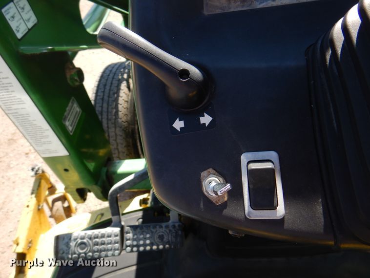 image for item DK8095 1999 John Deere 4300  tractor