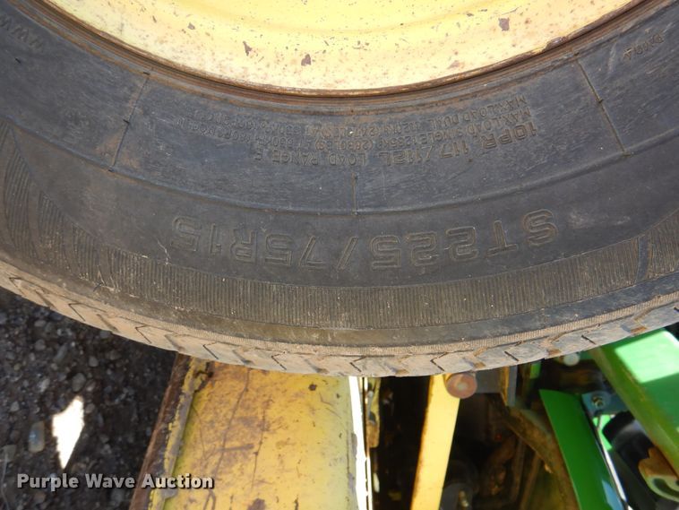 image for item DK8095 1999 John Deere 4300  tractor