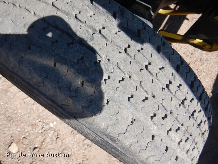 image for item DK8095 1999 John Deere 4300  tractor