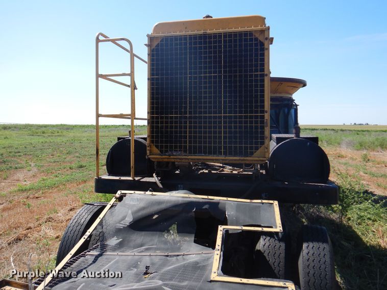 image for item DK8097 W-H-O Tub  bale processor