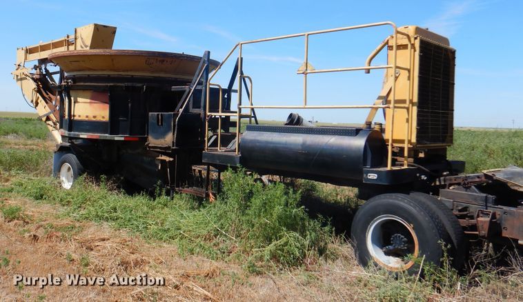 image for item DK8097 W-H-O Tub  bale processor