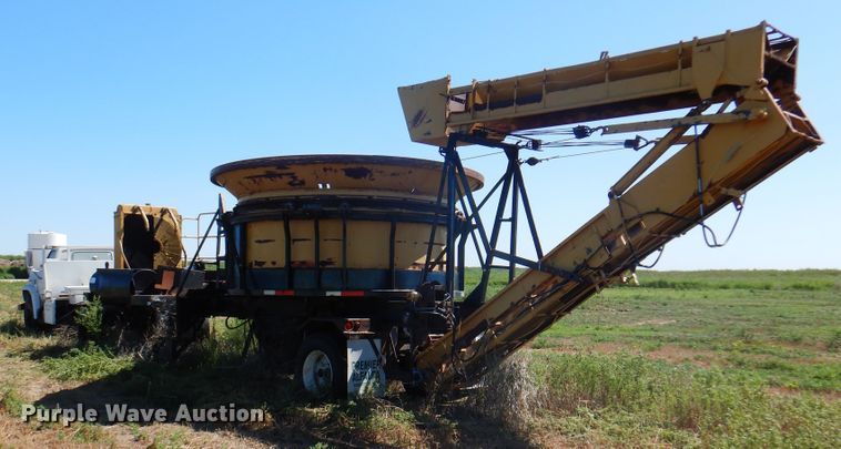 image for item DK8097 W-H-O Tub  bale processor