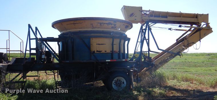 image for item DK8097 W-H-O Tub  bale processor