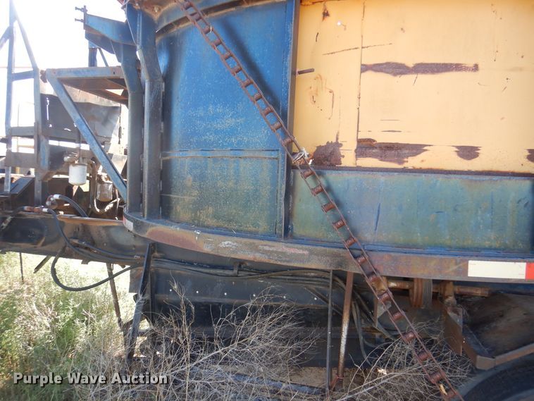 image for item DK8097 W-H-O Tub  bale processor