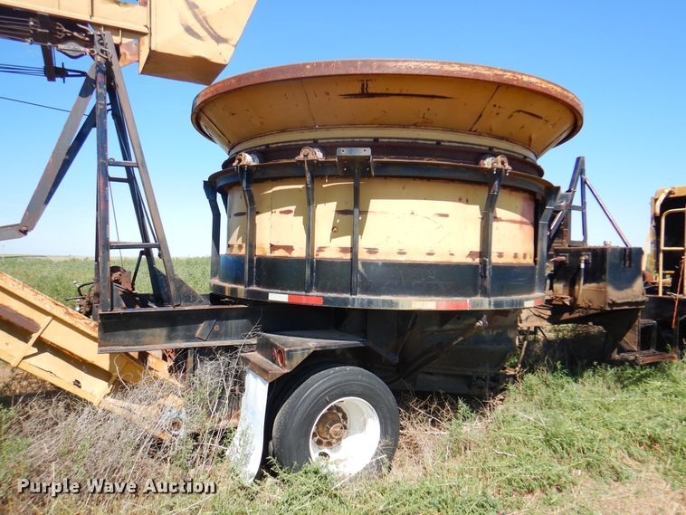 image for item DK8097 W-H-O Tub  bale processor