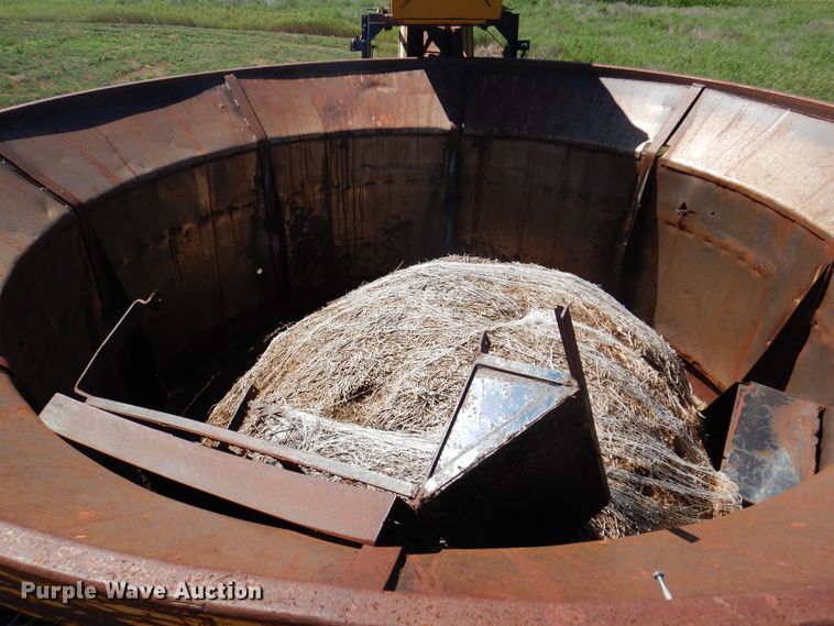 image for item DK8097 W-H-O Tub  bale processor