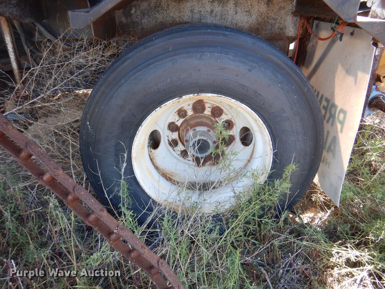 image for item DK8097 W-H-O Tub  bale processor