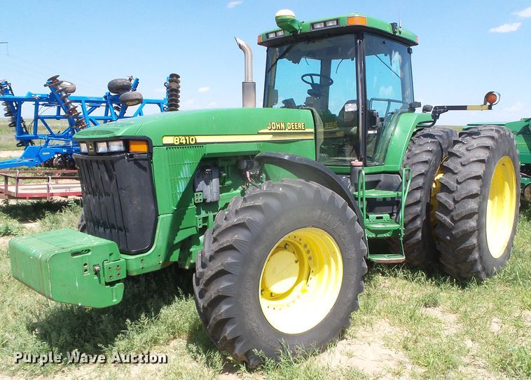 image for item GR9490 2000 John Deere 8410  MFWD tractor