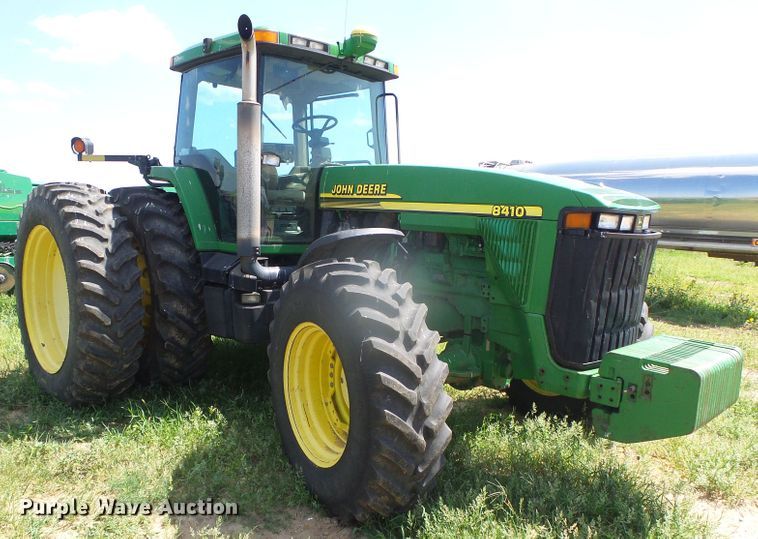 image for item GR9490 2000 John Deere 8410  MFWD tractor
