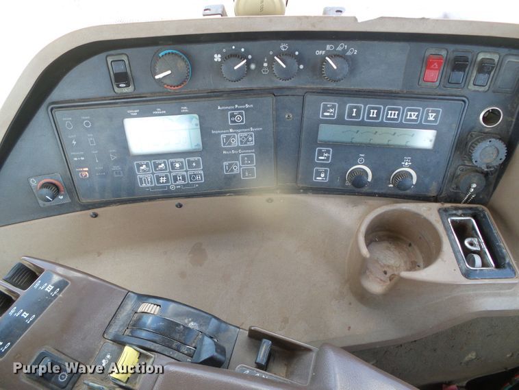 image for item GR9490 2000 John Deere 8410  MFWD tractor