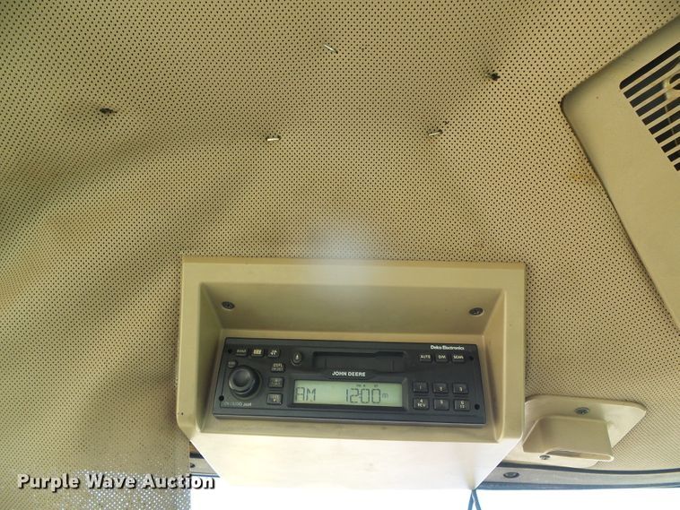 image for item GR9490 2000 John Deere 8410  MFWD tractor