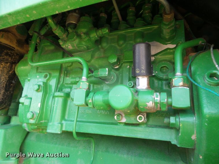 image for item GR9490 2000 John Deere 8410  MFWD tractor