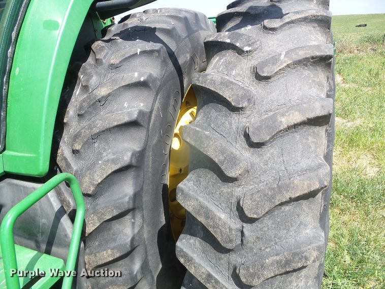 image for item GR9490 2000 John Deere 8410  MFWD tractor